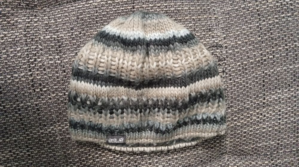 Тепла в'язана шапка утеплена флісом Jack Wolfskin Windy Harbor.