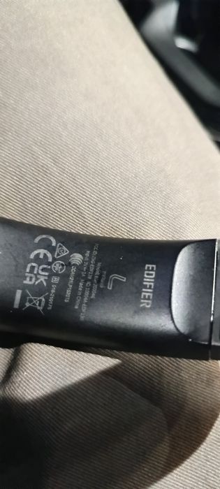 Phones Edifier W820NB