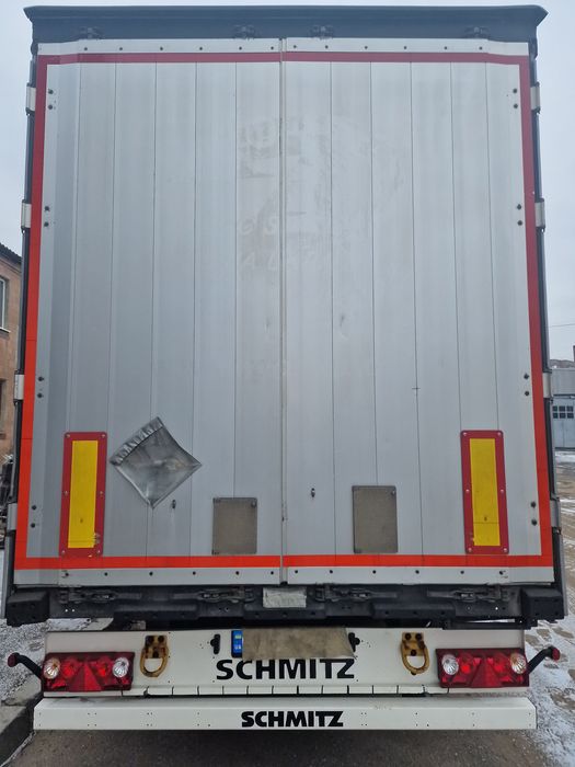 Напівпричеп Schmitz Cargobull