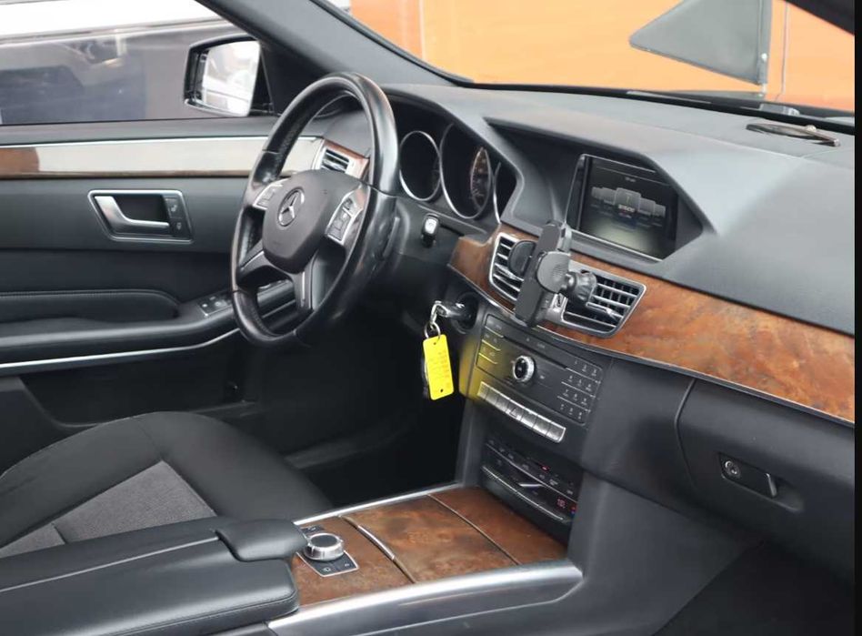 Mercedes-Benz E 200 катафалк