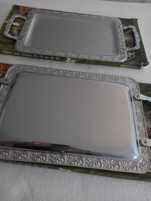 Tabuleiros vintage inox “Rostfrei” – Made in Germany (4 unid.)