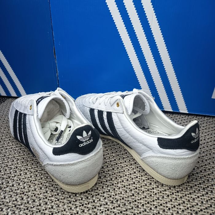 Шкіряні кросівки Adidas Originals Japan W