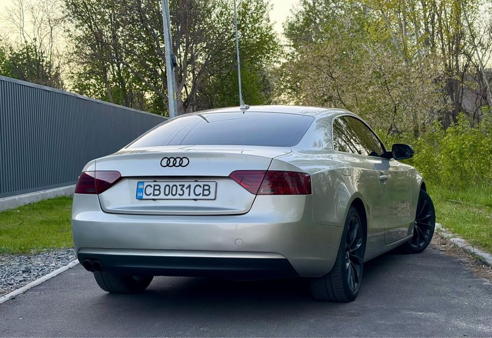 Продам Audi A5 Coupe, 2012 рік випуску, 2.0 бензин на повному приводі