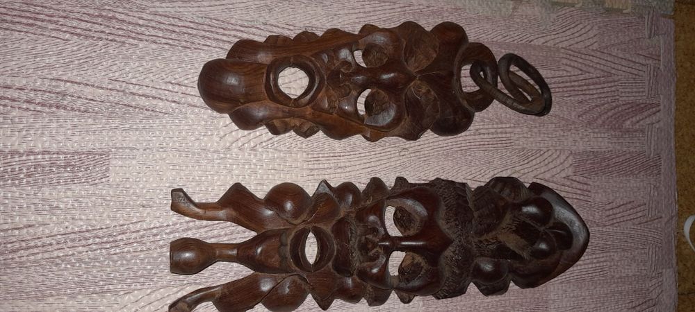 Máscaras em madeira de Moçambique