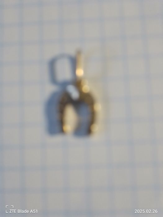 Продам кулон золотий