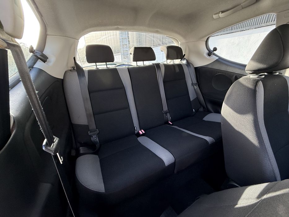 Peugeot 207 1.4 Hdi 5 lugares