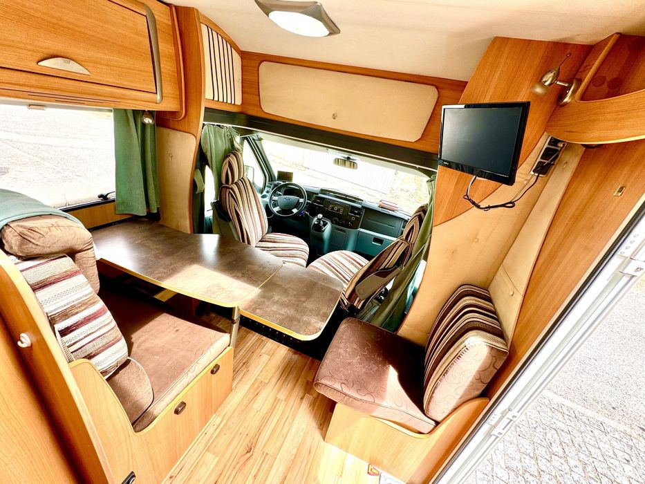 Autocaravana Ford Cama Central e AC 2.2TDCI 140cv