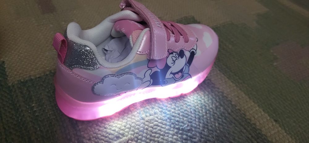 Sapatilhas Minnie com luzes originais