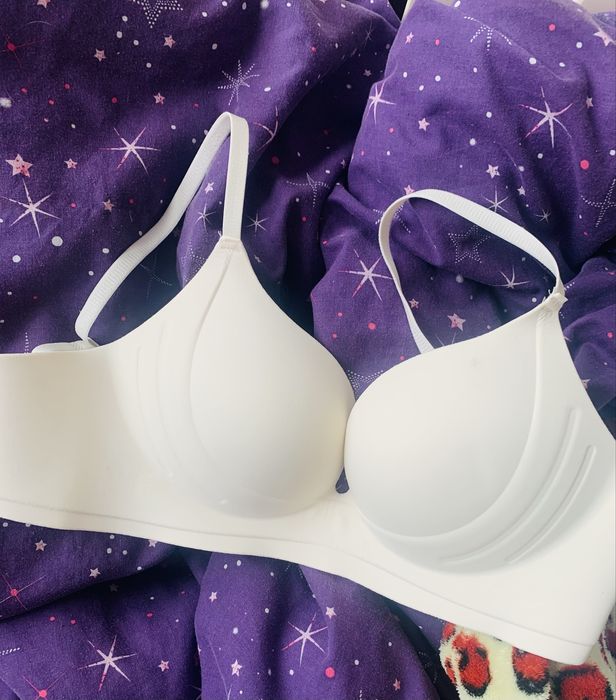 Бюстгалтер пуш ап безшовный