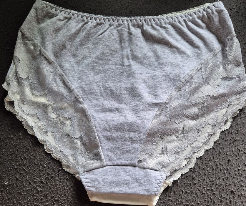 Figi damskie z koronką