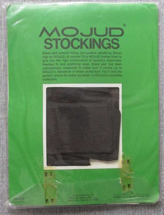 Trzy pary oryginalnych pończoch nylonowych rozm. 9 1/2 - 10 cbrąz 70te