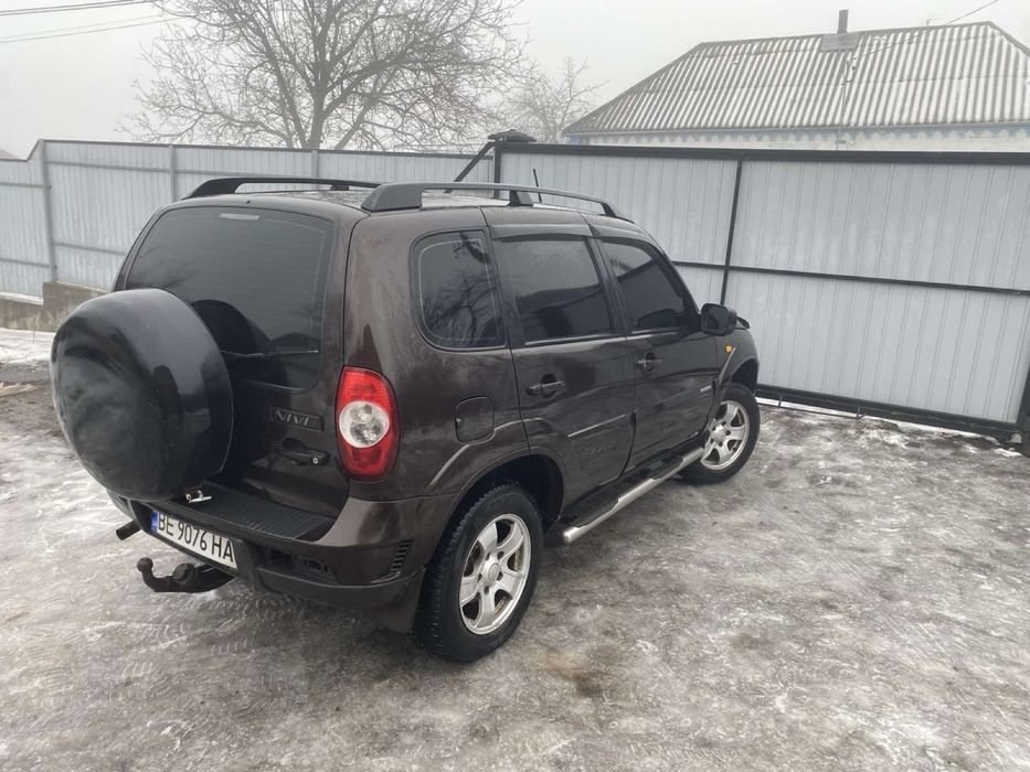 Шевроле Нива Бертон люксової комплектації