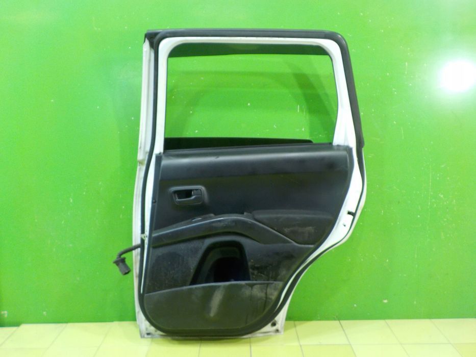 Mitsubishi Outlander II LIFT 2.2 DID 12r 5D drzwi prawe tyl