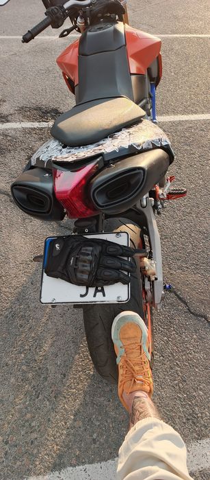 Aprilia 750 кубов