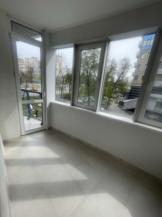 Продаж ЖК Аквамарин пр. Берестейський 131-а 2 к кв. площа 81,2 м