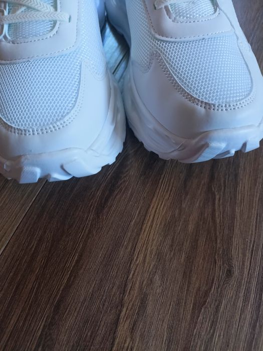 Sneakersy damskie 39
