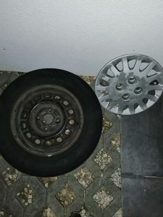 Jantes ferro 13 com pneus 4x100 + pneus + tampões + porcas