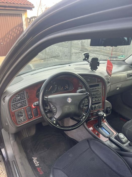 SAAB    9-5  1998  poj 2000