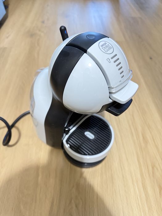 Máquina de Café KRUPS Dolce Gusto