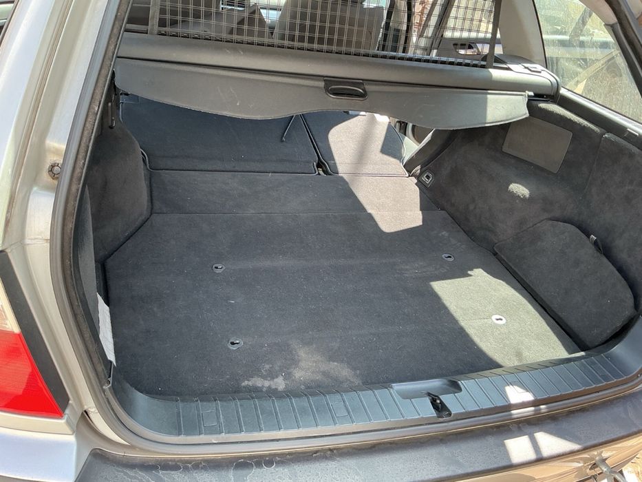 Cortina  da mala completo BMW e46 320 D ANO 2002