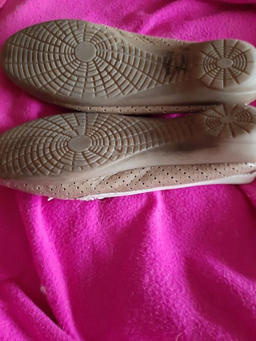 Sapatos n° 38 senhora em pele