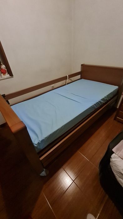 Cama articulada elétrica