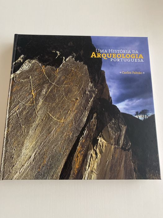 Livro - Uma historia da Arqueologia Portuguesa