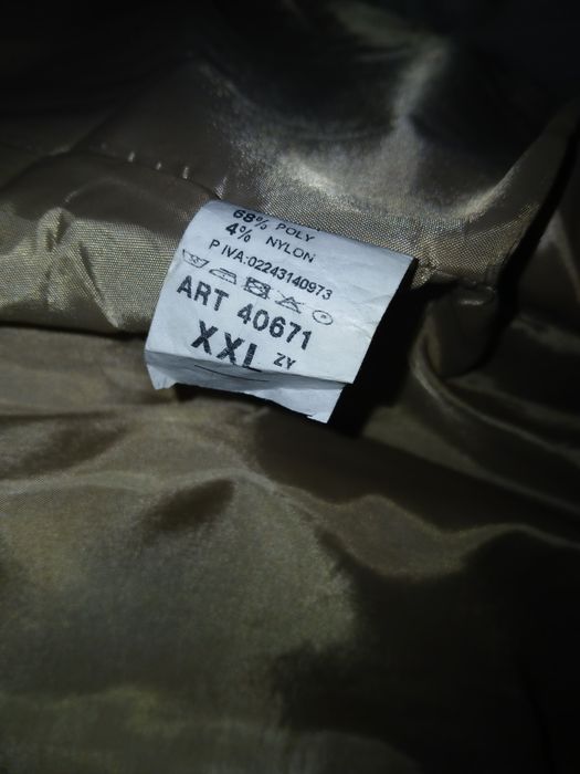 Casaco comprido com capuz