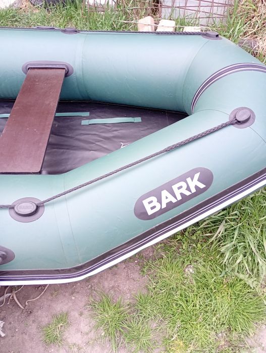 Човен   Bark BT310