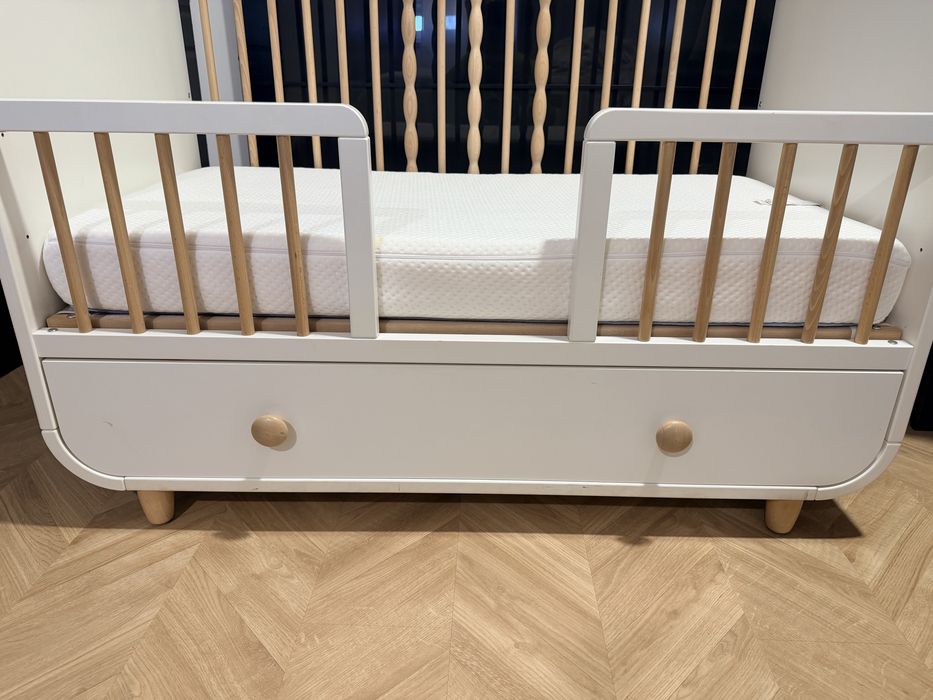 Cama IKEA com Colchão