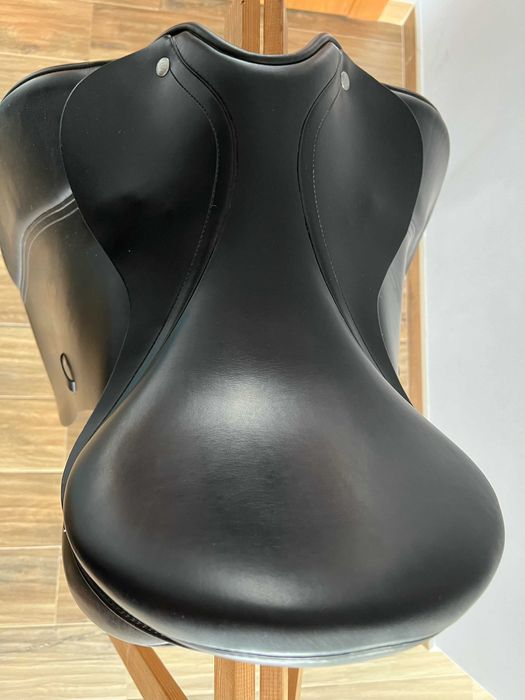 Siodło ujeżdżeniowe DOMINUS - DAW-MAG wersja Exclusive