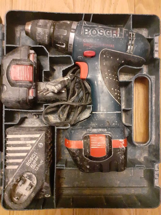 Дрель-шуруповерт Bosch GSR 12V Professional