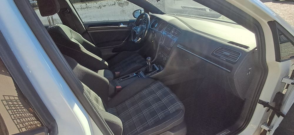 VW Golf 7 GTD  184cv