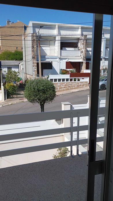 QUARTO CONFORTÁVEL  - Ambiente Familiar em Vila Nova de Gaia