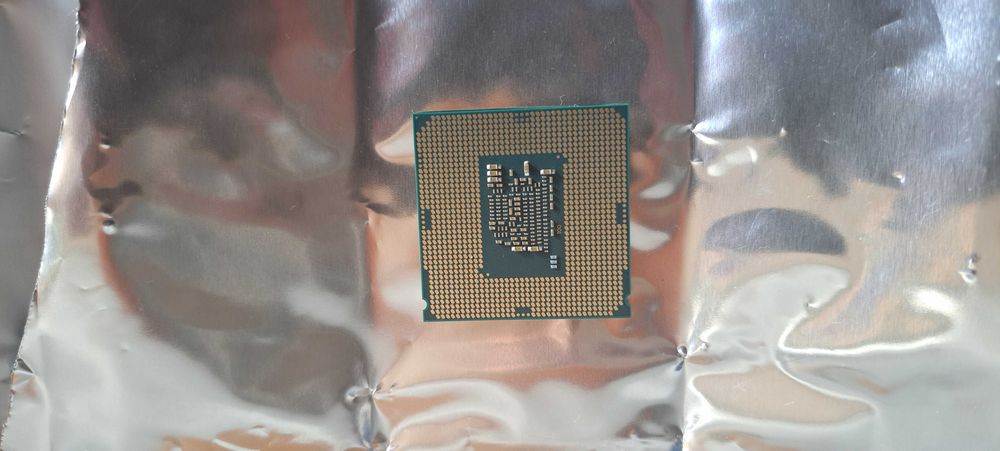 Procesor Intel Pentium G4600 + chłodzenie BOX