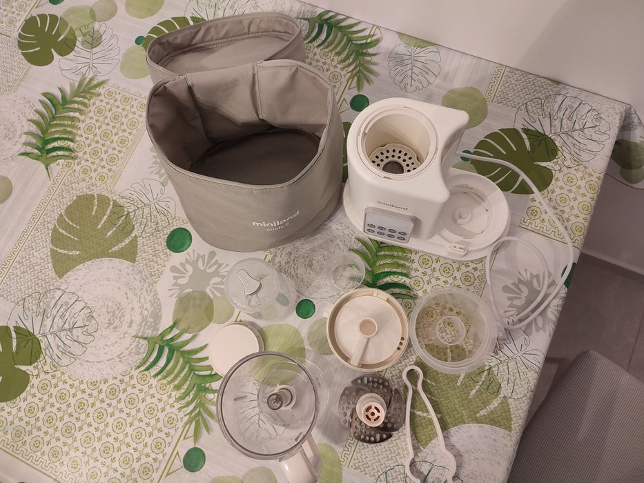 Robot 4 em 1 para bebés - esterilizador/aquecedor de biberões