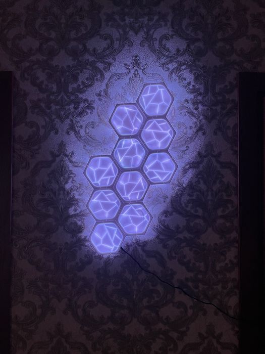 Світильник HexaLeaf настінний