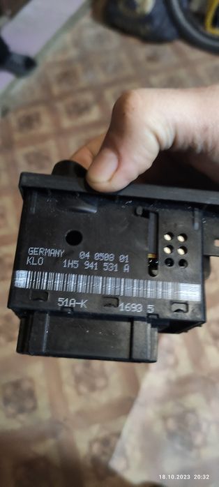 Скло підіймачі  фольцваген ,перемикач Світла