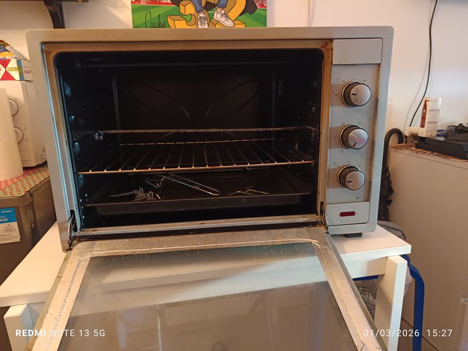 Forno usado, em bom estado