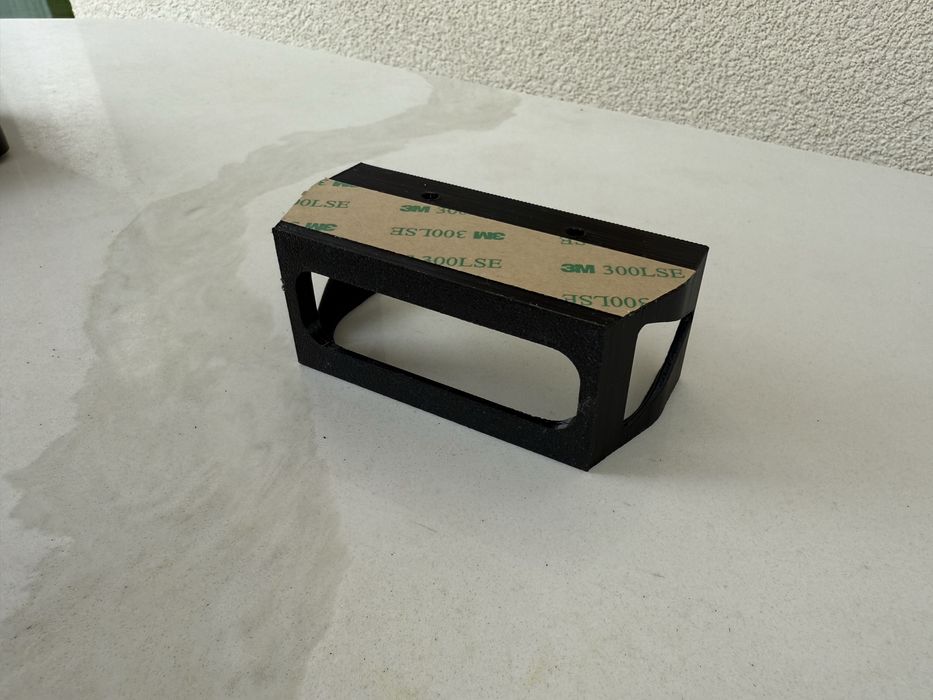 Uchwyt do Apple TV 4k 2022- druk 3D, wentylowany, montaż taśma/śruby