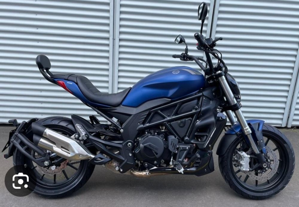 Vendo mota Benelli 502C