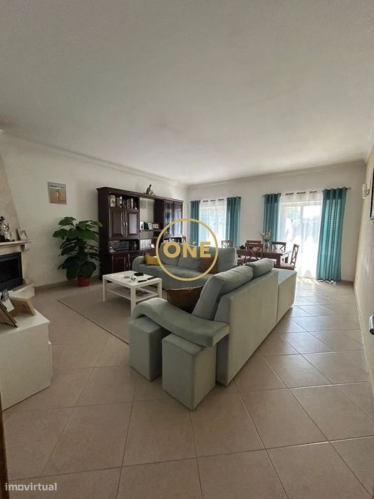 Excelente Moradia em Porto Alto à Venda!