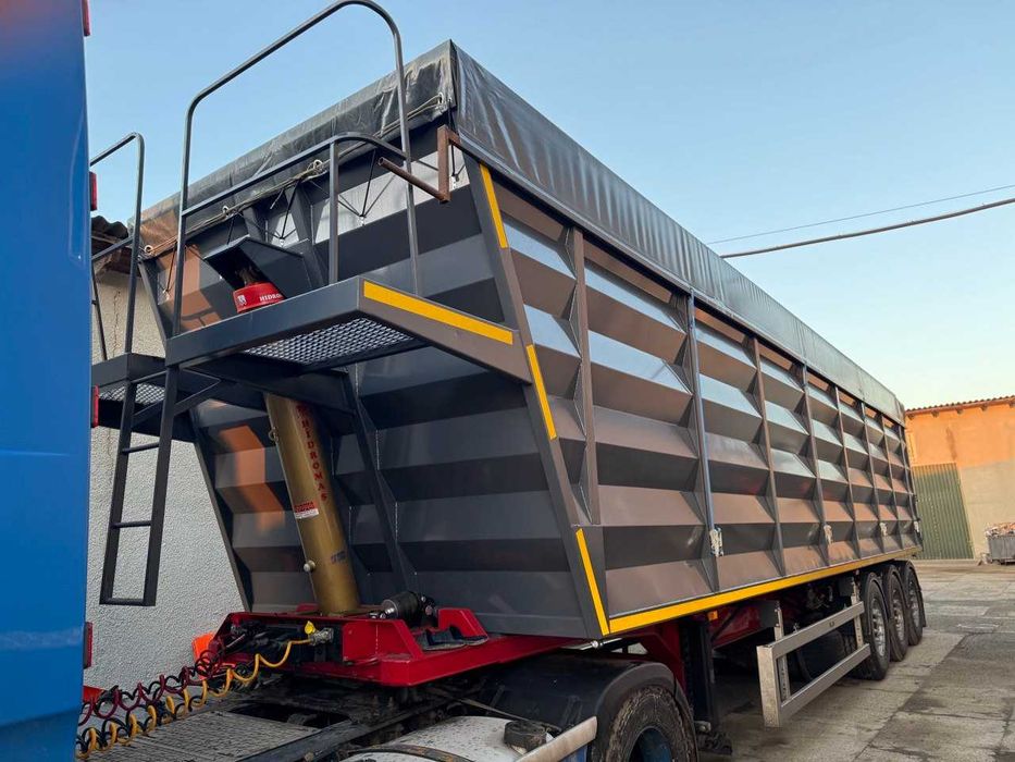 Самоскид-зерновоз Kogel 2007, тара 7 500 кг