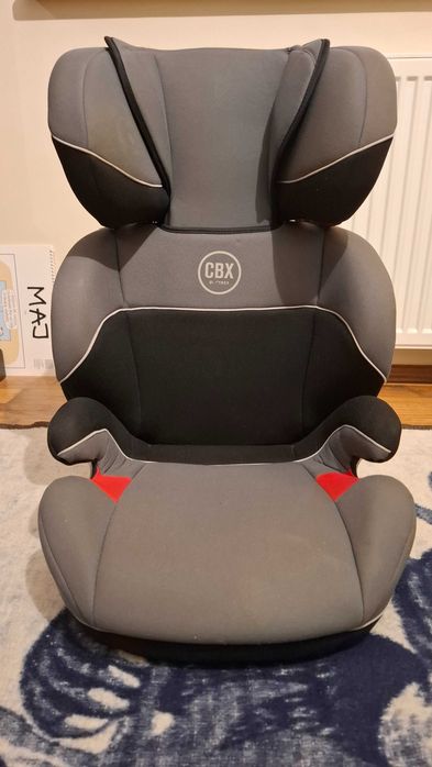 Foteliki samochodowe