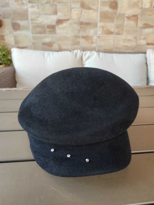 Продам новую элегантную женскую шляпу (кепи)