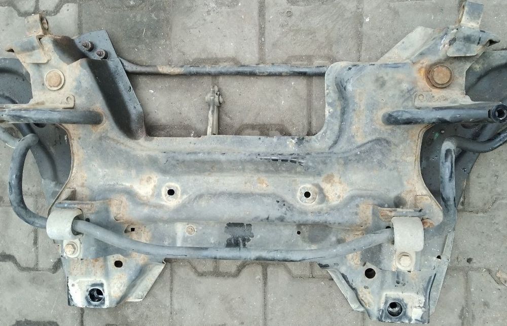 Peugeot 207 wozek sanki kołyska belka pod silnik 07