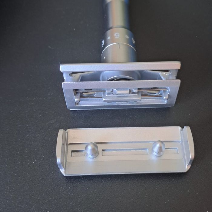 Navalha de barbear (safety razor)