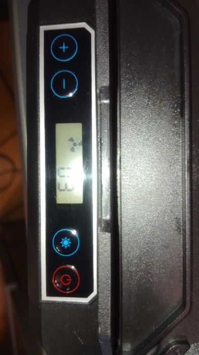 Охолоджуюча підставка для ноутбука GamePro CP770 Black