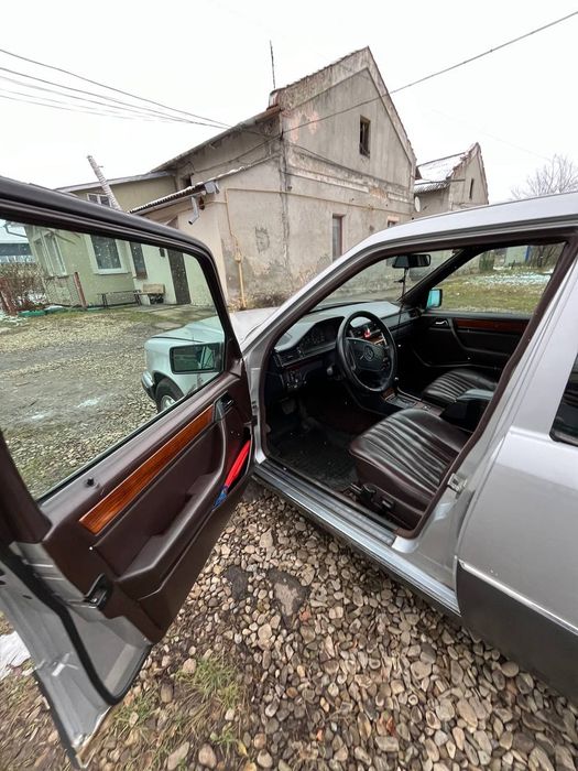 Продам Мерседес 124