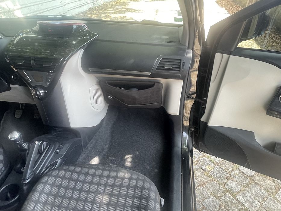 Toyota iQ — fotografia 10